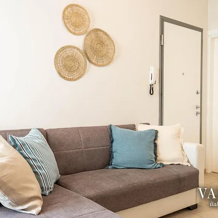 Apartamento Terrazza Centrale-5 Minuti Dal Porto E Stazione-