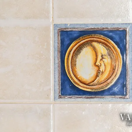 - Via Pisano 61 Valente Italian * Viareggio