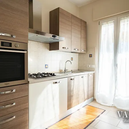 Apartment - Via Pisano 61 Valente Italian *