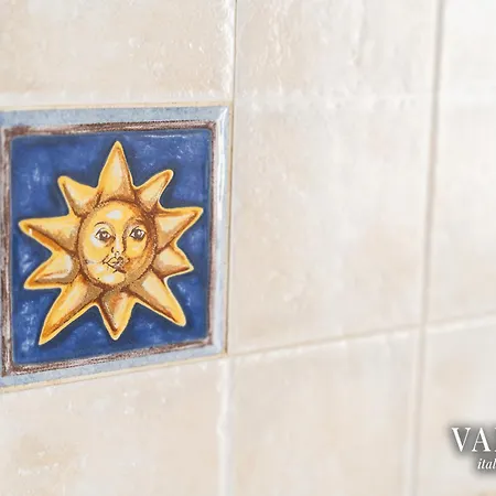 Terrazza Centrale-5 Minuti Dal Porto E Stazione- *