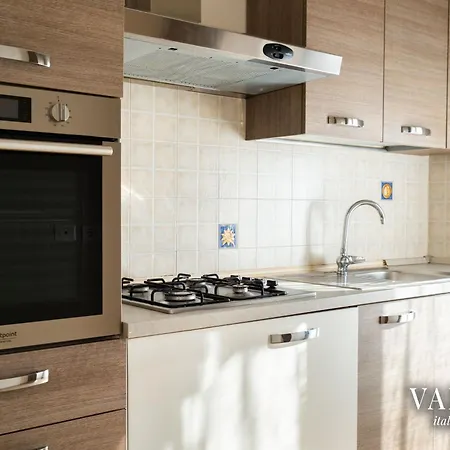 Terrazza Centrale-5 Minuti Dal Porto E Stazione-