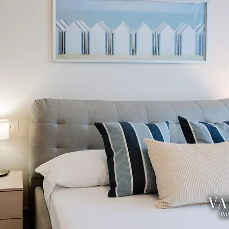 Terrazza Centrale-5 Minuti Dal Porto E Stazione- *