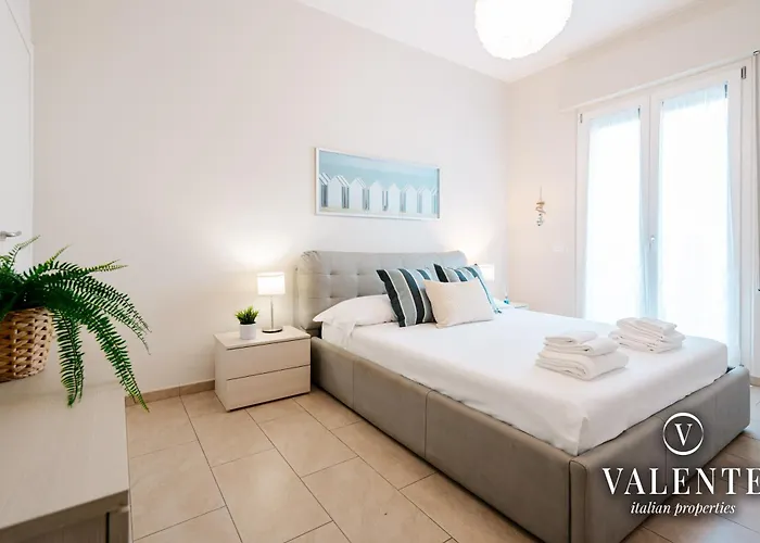 Terrazza Centrale-5 Minuti Dal Porto E Stazione- Viareggio