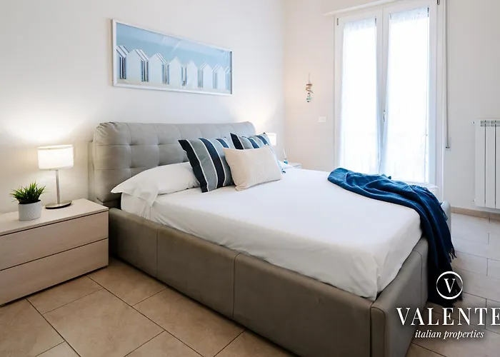 Terrazza Centrale-5 Minuti Dal Porto E Stazione-