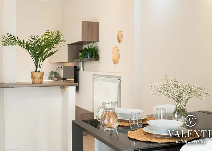 Terrazza Centrale-5 Minuti Dal Porto E Stazione- Apartment