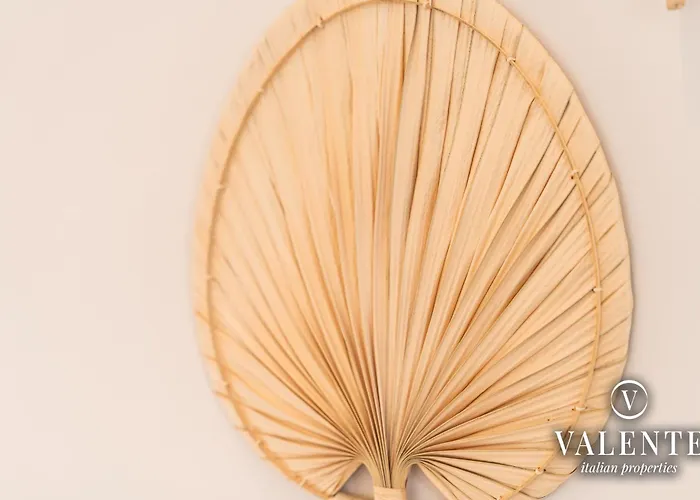 Terrazza Centrale-5 Minuti Dal Porto E Stazione- شقة فياريجيو