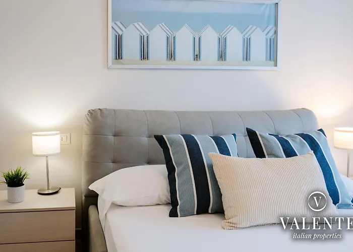 Terrazza Centrale-5 Minuti Dal Porto E Stazione- *