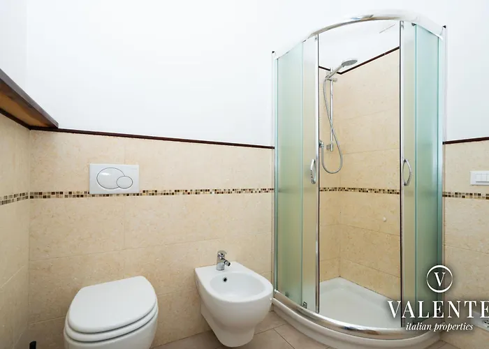 Terrazza Centrale-5 Minuti Dal Porto E Stazione- Appartamento