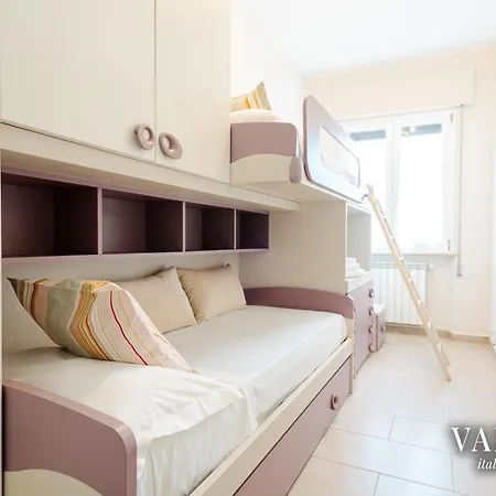 Terrazza Centrale-5 Minuti Dal Porto E Stazione- * 维亚雷焦