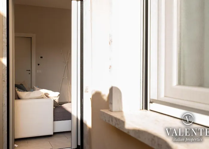 Terrazza Centrale-5 Minuti Dal Porto E Stazione-